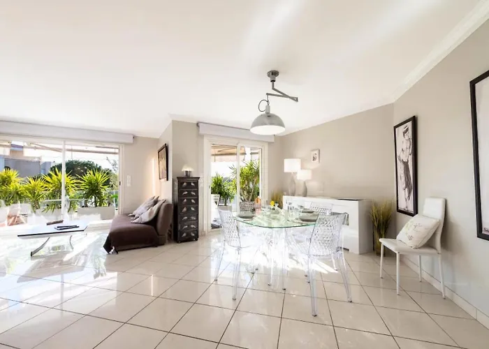 4p Terrasse, Vue Et Piscine - 4p Terrasse, Vue Et Piscine Mae-2943 * Cannes