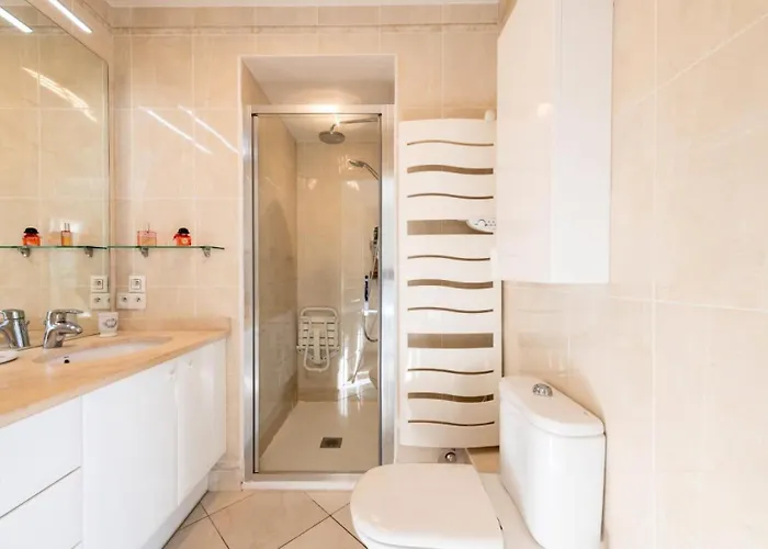 4p Terrasse, Vue Et Piscine - 4p Terrasse, Vue Et Piscine Mae-2943 Apartment *