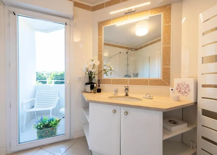 4p Terrasse, Vue Et Piscine - 4p Terrasse, Vue Et Piscine Mae-2943 * Cannes